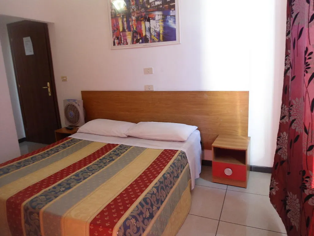 Hotel Houston Livorno - Struttura Esclusivamente Turistica - Not For Business Or Workers Italien