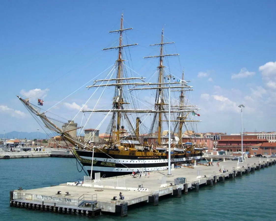 Hotel Houston Livorno - Struttura Esclusivamente Turistica - Not For Business Or Workers