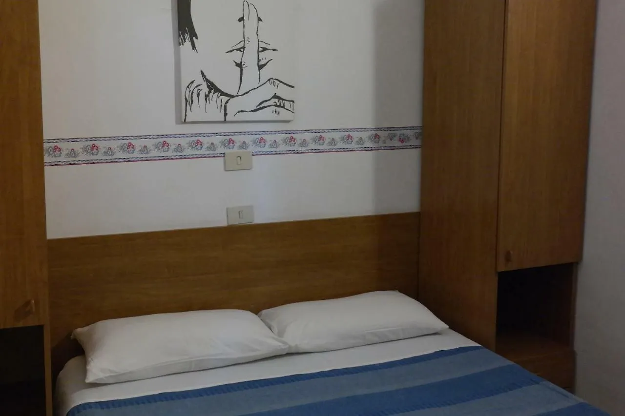 Hotel Houston Livorno - Struttura Esclusivamente Turistica - Not For Business Or Workers