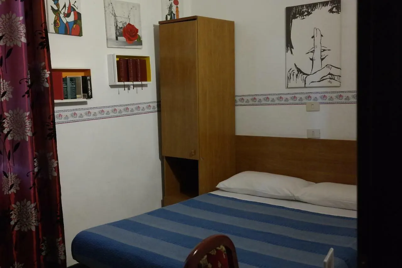 Hotel Houston Livorno - Struttura Esclusivamente Turistica - Not For Business Or Workers