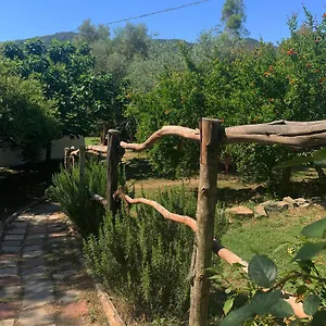  Couette-café S'imbragu Farm Italie