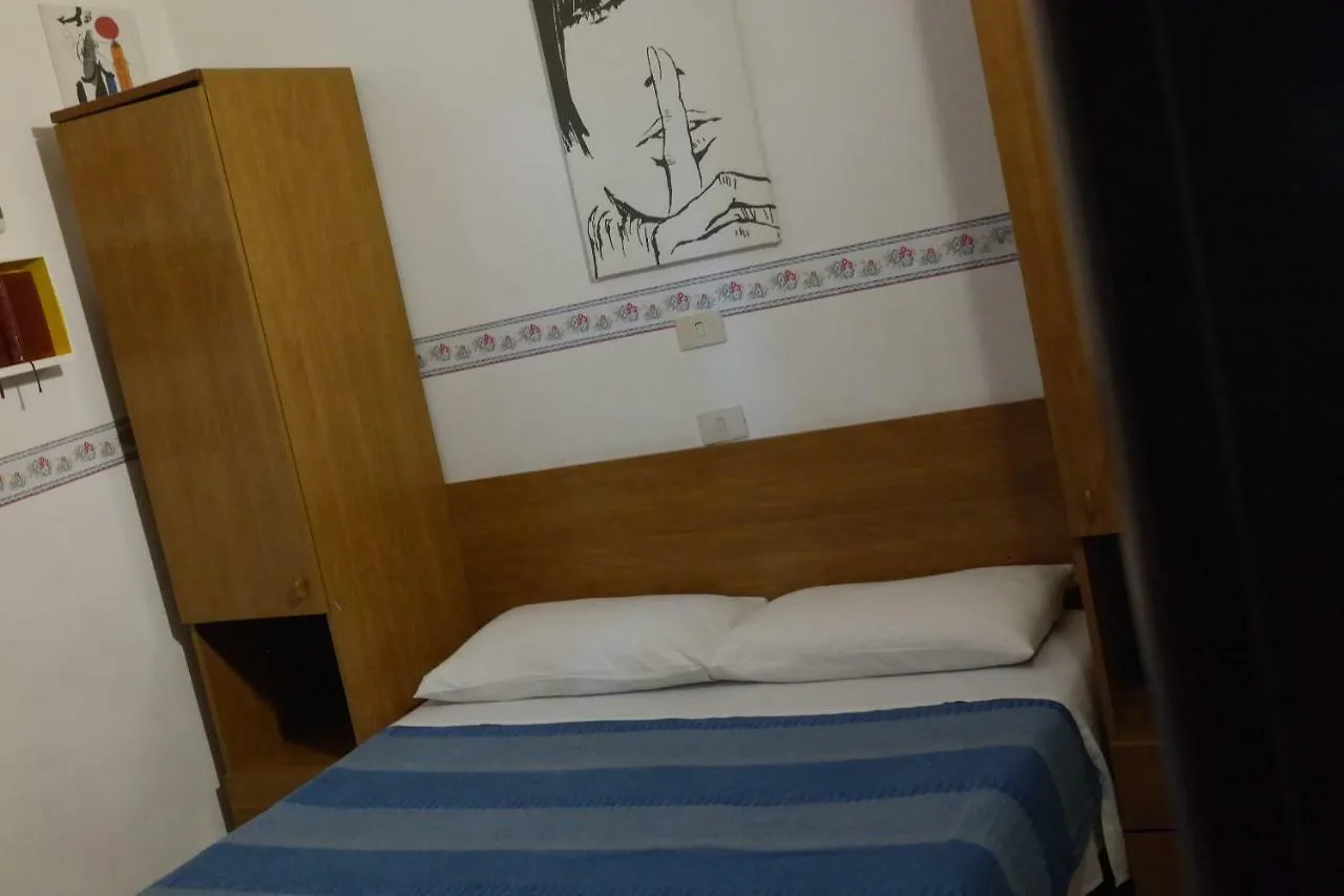 Hotel Houston Livorno - Struttura Esclusivamente Turistica - Not For Business Or Workers 이탈리아