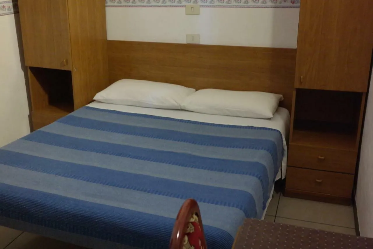 Hotel Houston Livorno - Struttura Esclusivamente Turistica - Not For Business Or Workers