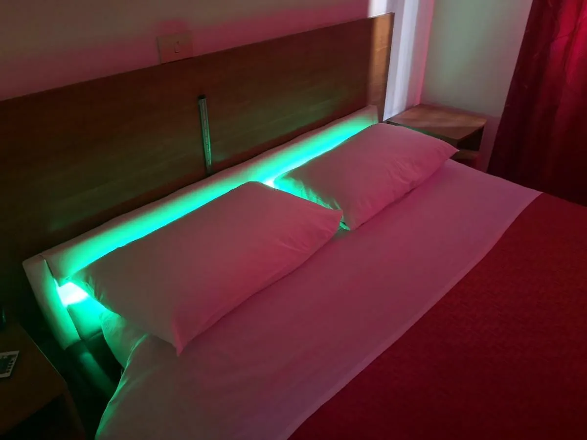 Hotel Houston Livorno - Struttura Esclusivamente Turistica - Not For Business Or Workers